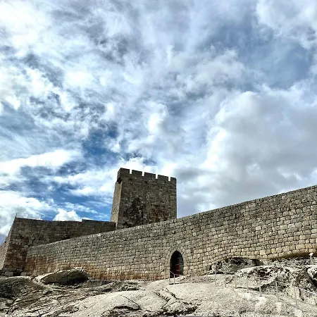 Casa Do Penedo - Um Segredo Na Serra Da Estrela 度假居 *
