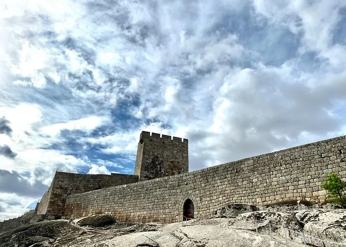 Casa Do Penedo - Um Segredo Na Serra Da Estrela بيت للعطل *
