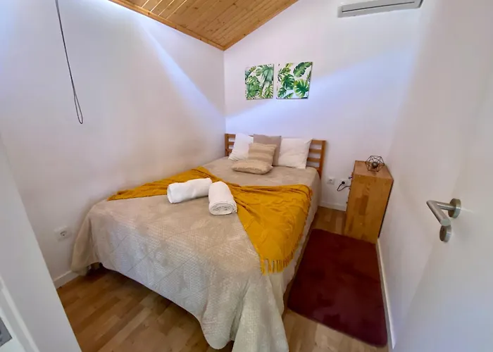 Casa Do Penedo - Um Segredo Na Serra Da Estrela بيت للعطل *